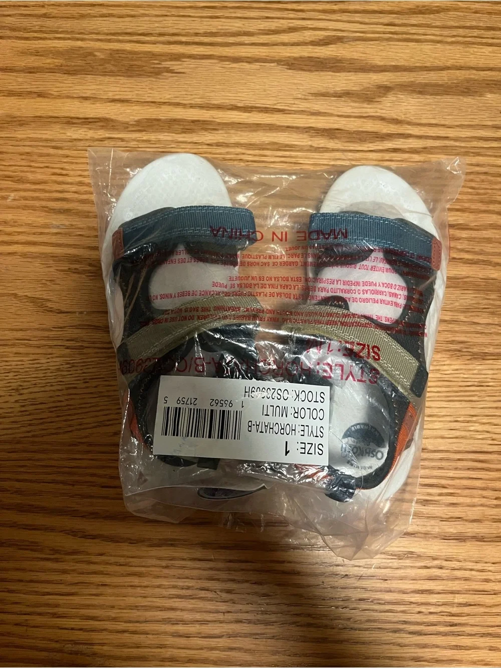 NEW  BOYS OSHKOSH WASHABLE HORCHATA SANDALS SIZE 1